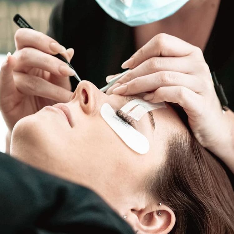 Eyelash extension treatment
